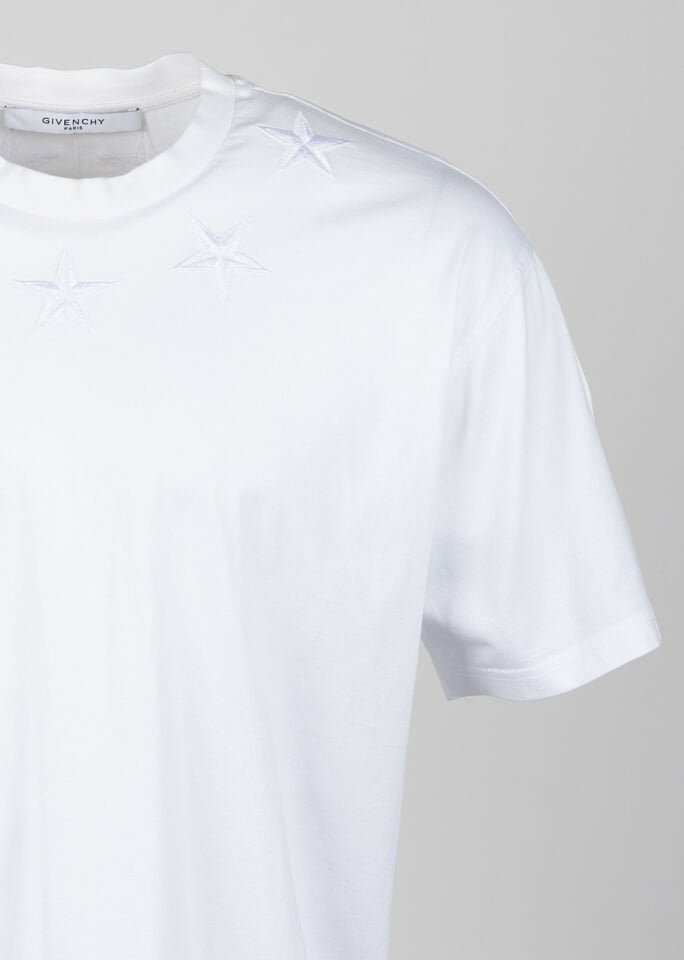 GIVENCHY