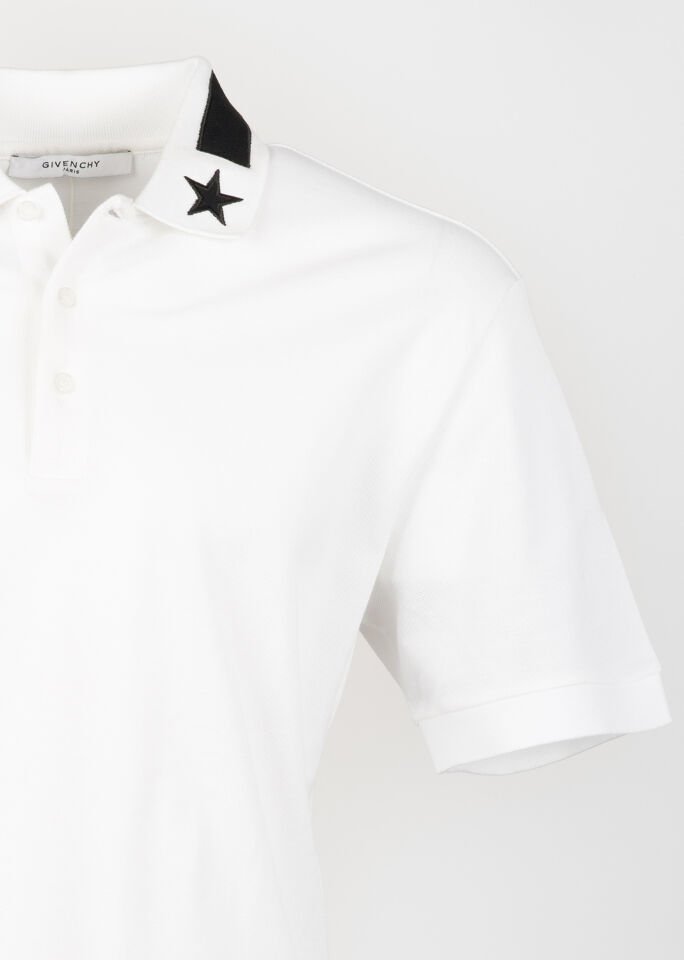 GIVENCHY