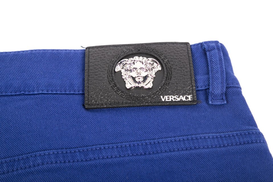 VERSACE