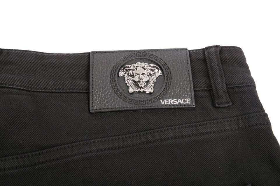 VERSACE