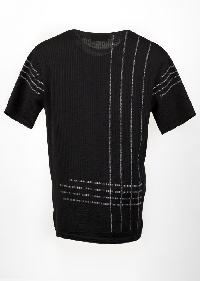Erkek Siyah Çizgi İşlemeli T-Shirt