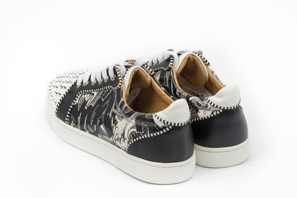 CHRISTIAN LOUBOUTIN
