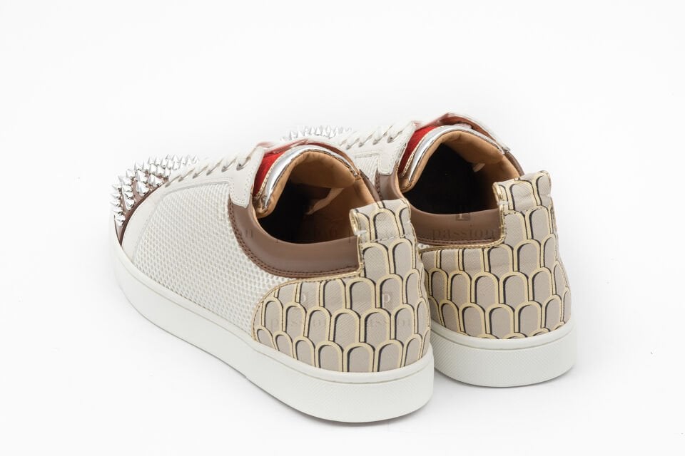 CHRISTIAN LOUBOUTIN